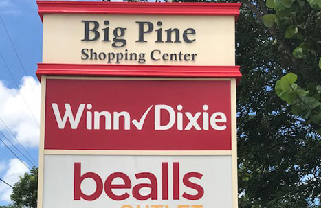 Picture of a shopping center marquee in the lower keys